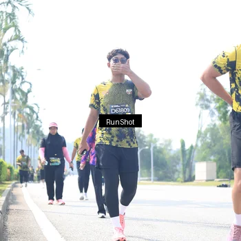 Runner Photo 6946796