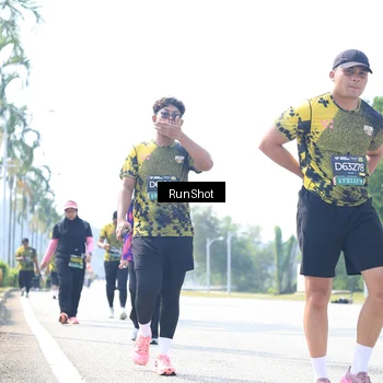Runner Photo 6946797