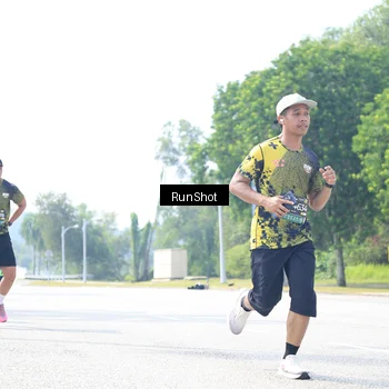 Runner Photo 6946798