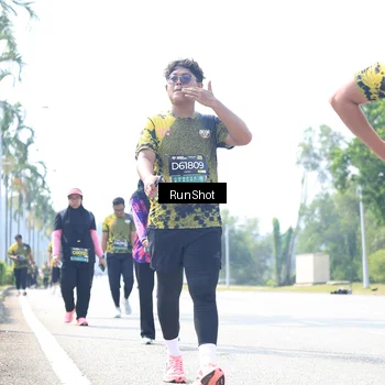 Runner Photo 6946800