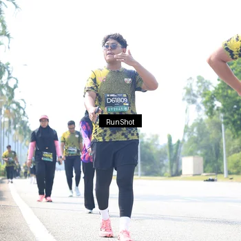 Runner Photo 6946818