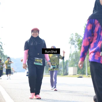 Runner Photo 6946822