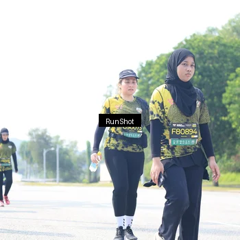 Runner Photo 6946912