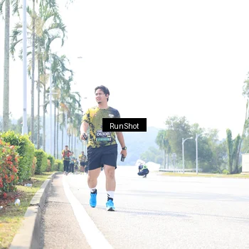 Runner Photo 6946977