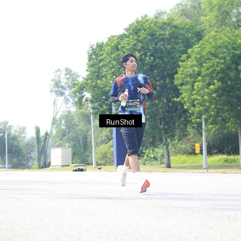Runner Photo 6946992