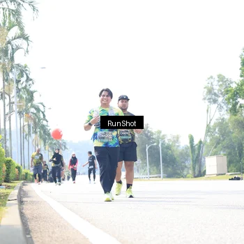 Runner Photo 6947019