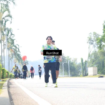 Runner Photo 6947020