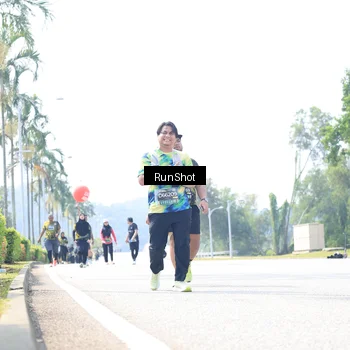 Runner Photo 6947021