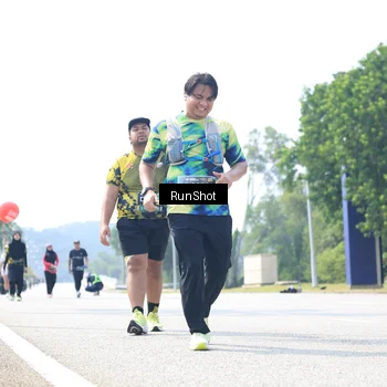 Runner Photo 6947028