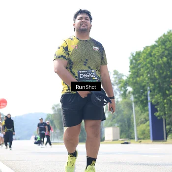 Runner Photo 6947043