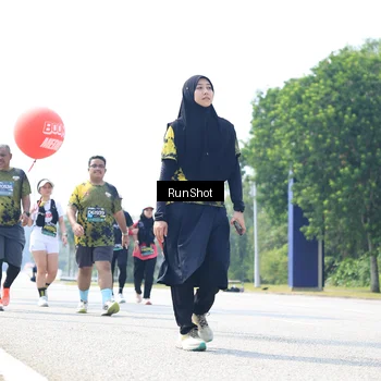 Runner Photo 6947052