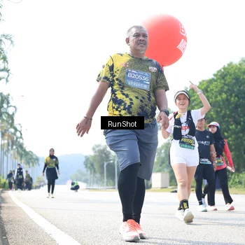 Runner Photo 6947083