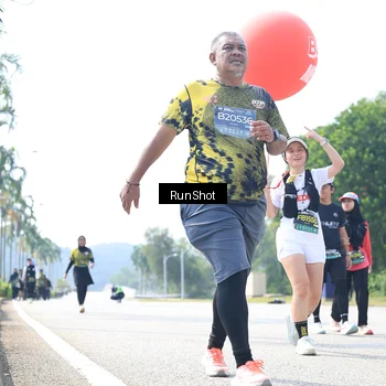 Runner Photo 6947088