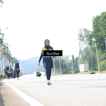 Runner Photo 6947091