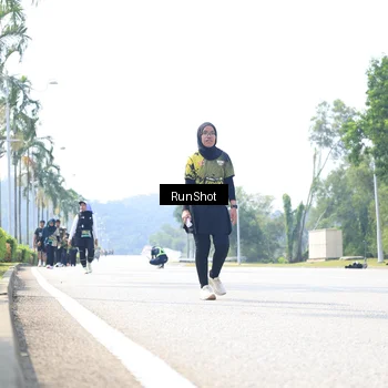 Runner Photo 6947095