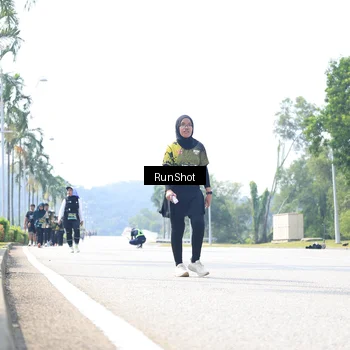 Runner Photo 6947103