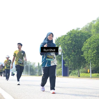 Runner Photo 6947117