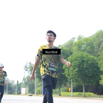 Runner Photo 6947133