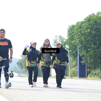 Runner Photo 6947175