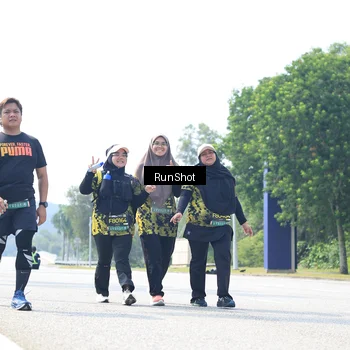 Runner Photo 6947178