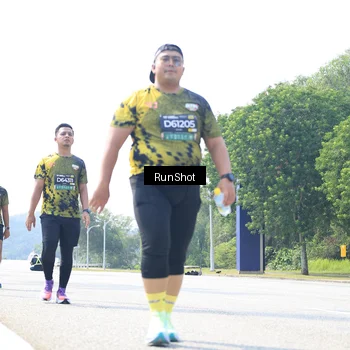 Runner Photo 6947199