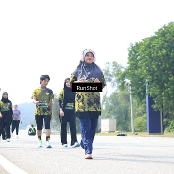 Runner Photo 6947248
