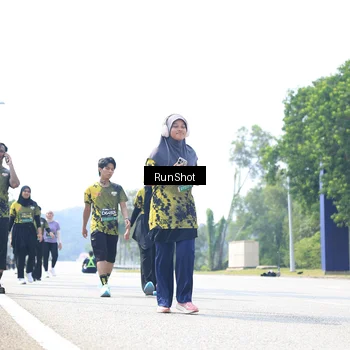 Runner Photo 6947263