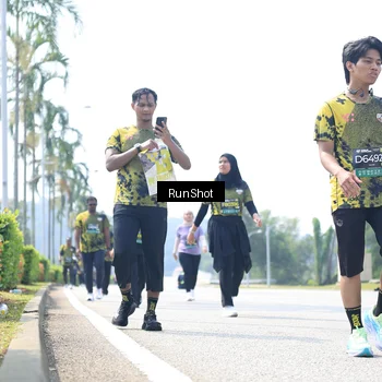 Runner Photo 6947292