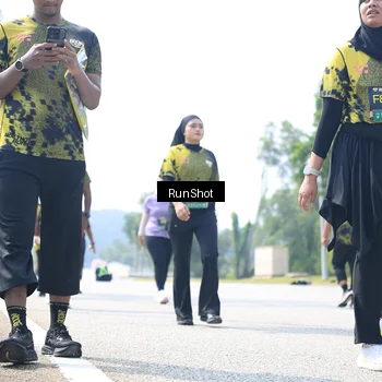 Runner Photo 6947325