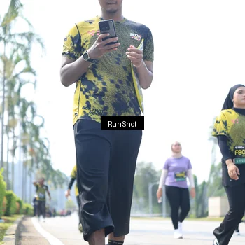 Runner Photo 6947335