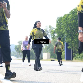 Runner Photo 6947341