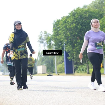 Runner Photo 6947366