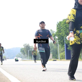 Runner Photo 6947387