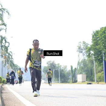 Runner Photo 6947405