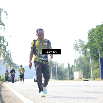 Runner Photo 6947414
