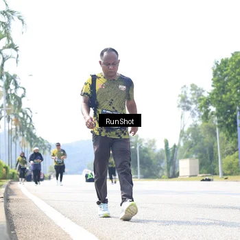 Runner Photo 6947416
