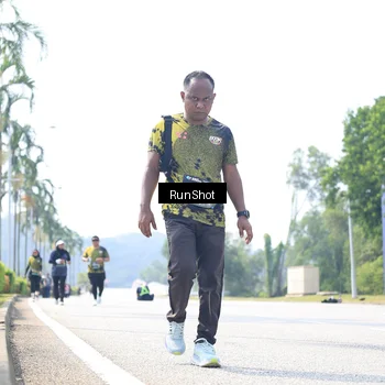Runner Photo 6947418