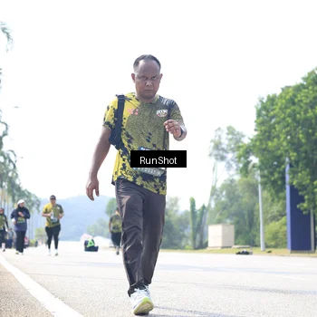 Runner Photo 6947420