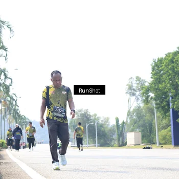 Runner Photo 6947421