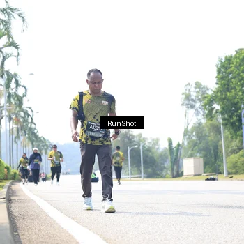Runner Photo 6947430