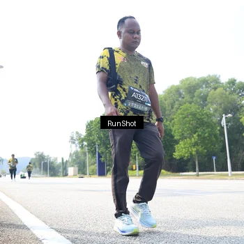 Runner Photo 6947437