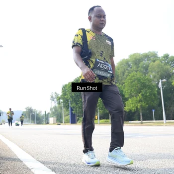 Runner Photo 6947438