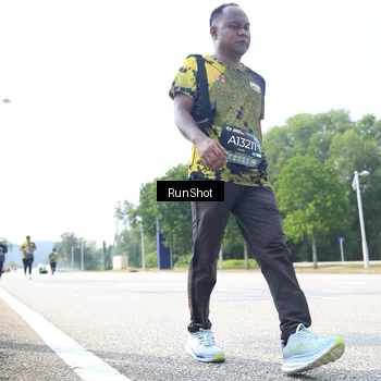 Runner Photo 6947439