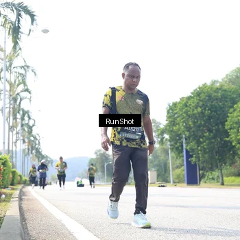Runner Photo 6947441