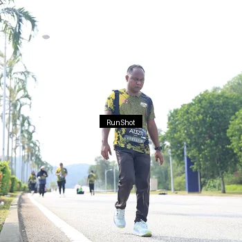 Runner Photo 6947450