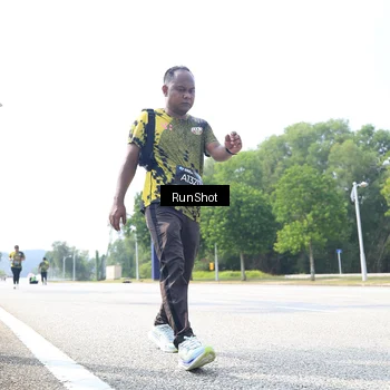 Runner Photo 6947461