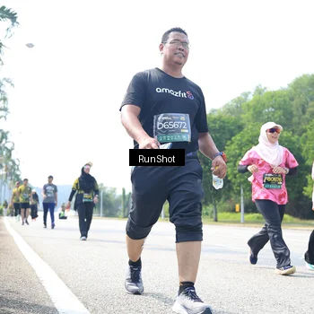 Runner Photo 6947502