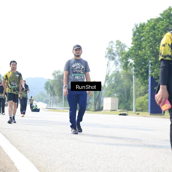 Runner Photo 6947530