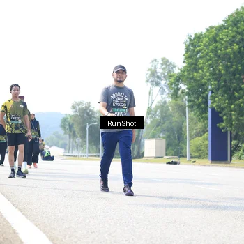 Runner Photo 6947535