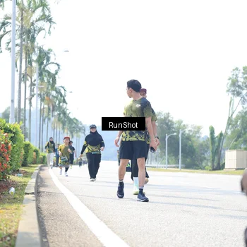 Runner Photo 6947553